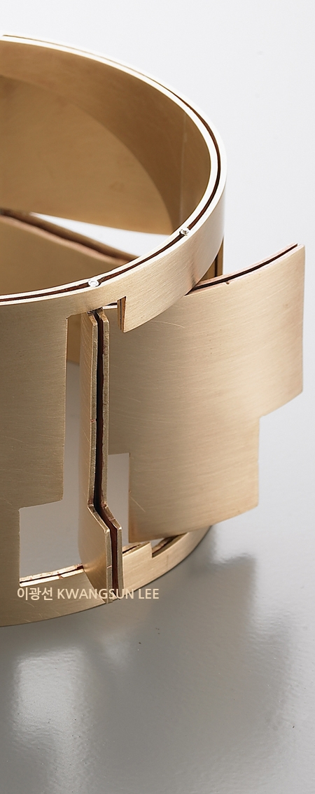 http://www.k-artjewelry.com/files/gimgs/th-1_cover07.jpg