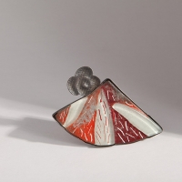 http://www.k-artjewelry.com/files/gimgs/th-27_JAY_Arestingplace.jpg