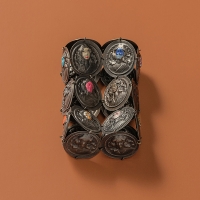 http://www.k-artjewelry.com/files/gimgs/th-282_HMG2026_07.jpg